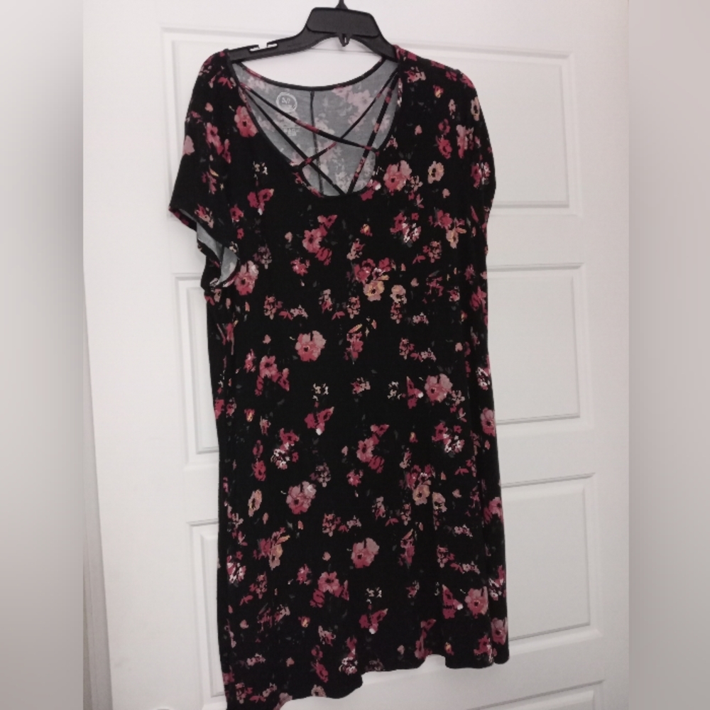 Maurices black and pink floral print dress size xxl
